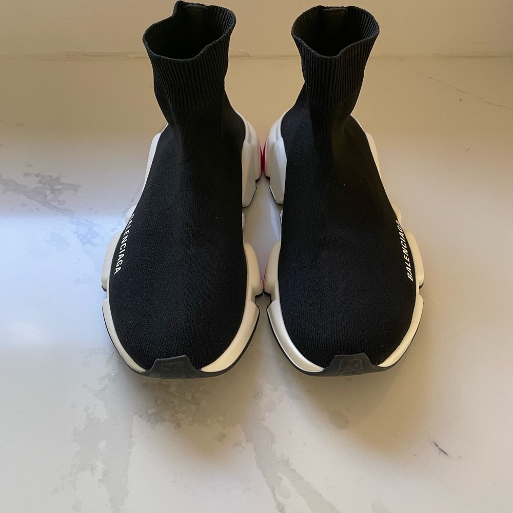 AUTHENTIC BALENCIAGA Speed sock shoes